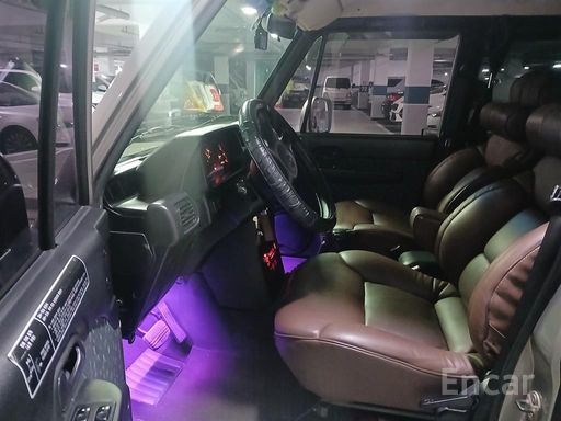 Galloper 29-seater V6 LPG