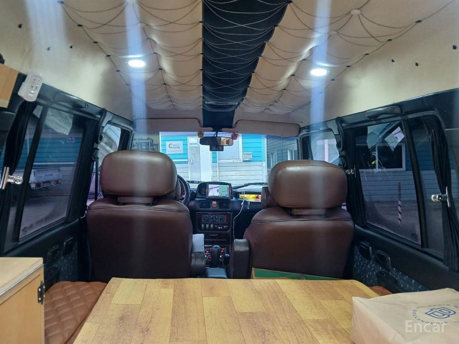 Galloper 29-seater V6 LPG