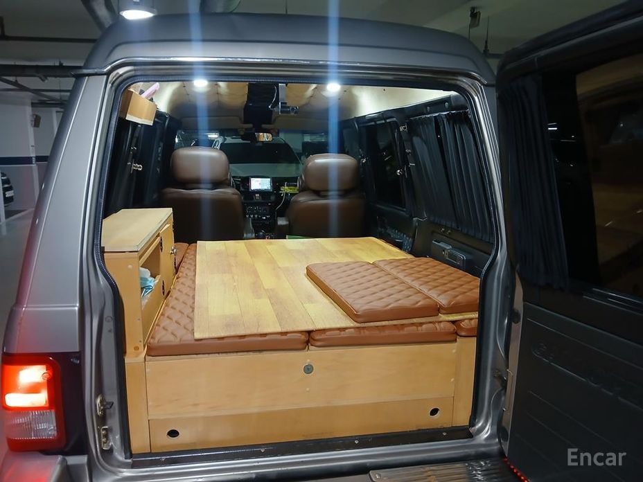 Galloper 29-seater V6 LPG