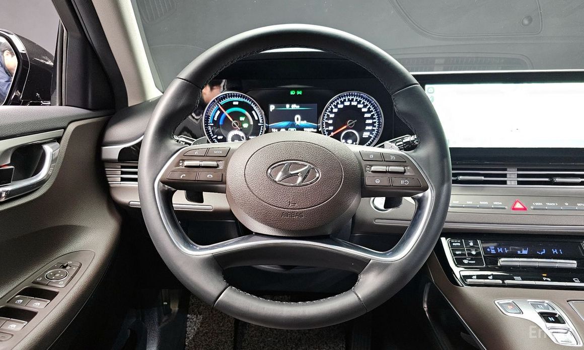 The New Grandeur IG HybridPremium