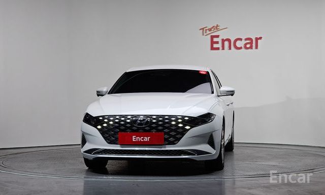 The New Grandeur IG HybridCalligraphy