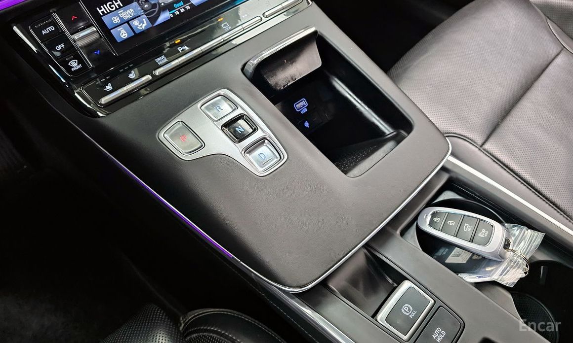 The New Grandeur IG HybridCalligraphy