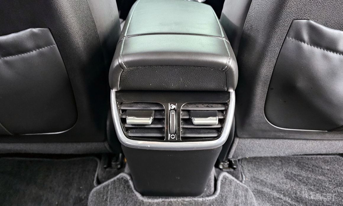 The New Grandeur IG HybridCalligraphy