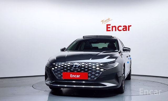 The New Grandeur IG HybridLe Blanc