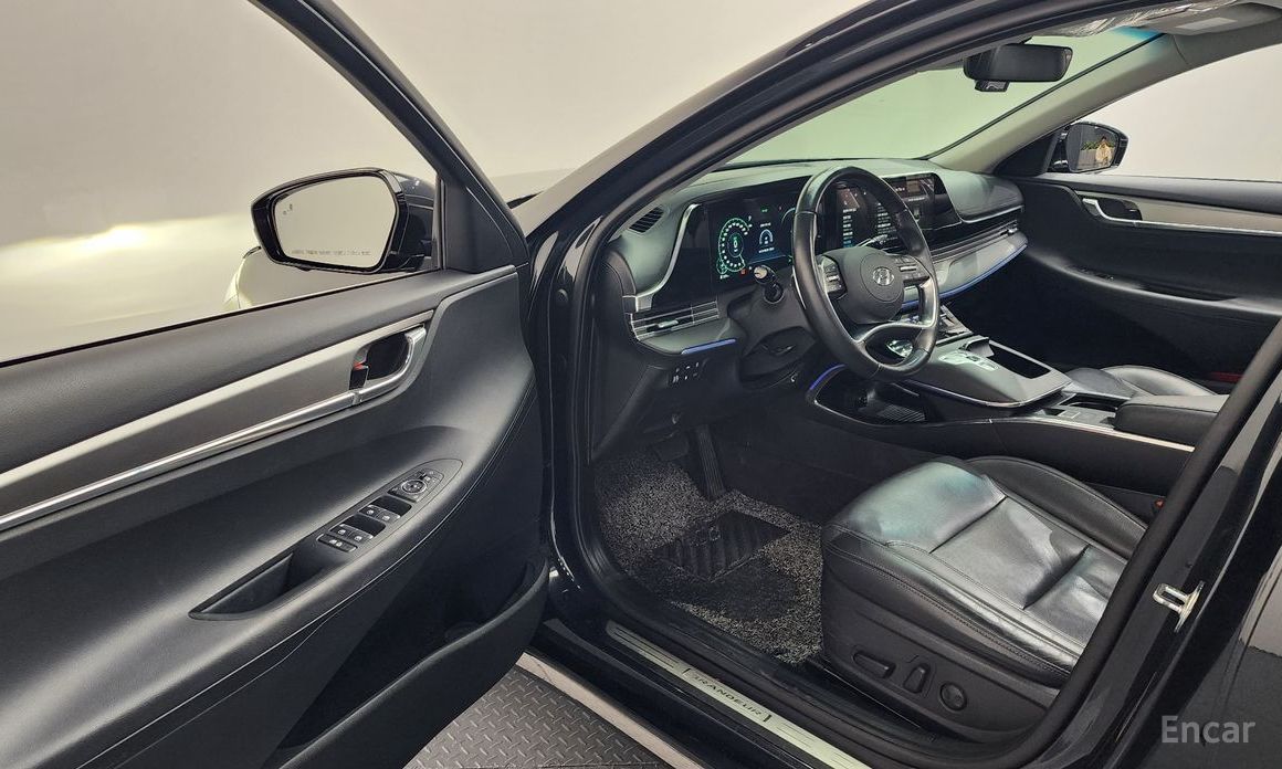 The New Grandeur IG HybridLe Blanc