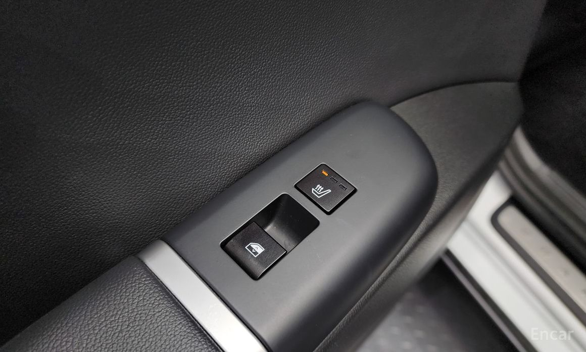 Grandeur Hybrid (GN7)Exclusive