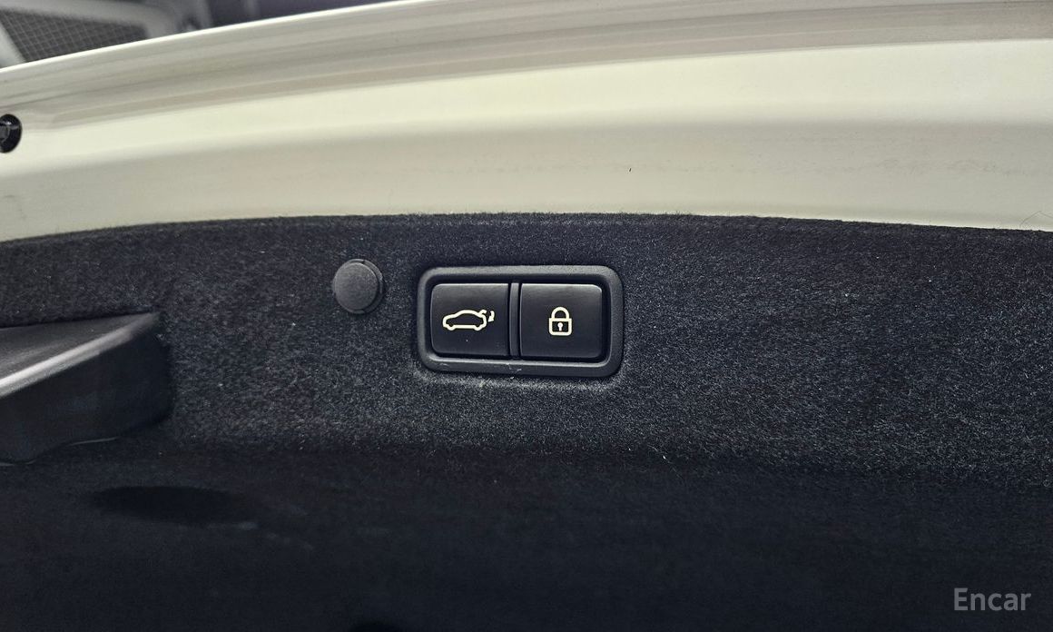 The New Grandeur IG HybridLe Blanc