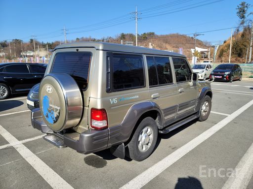 Galloper 27-seater LPG V6 Exceed