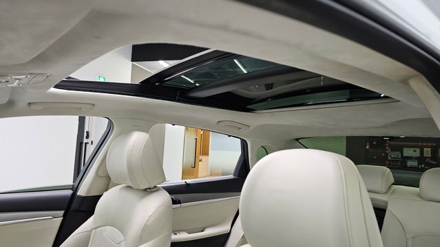 The New Grandeur IG HybridLe Blanc