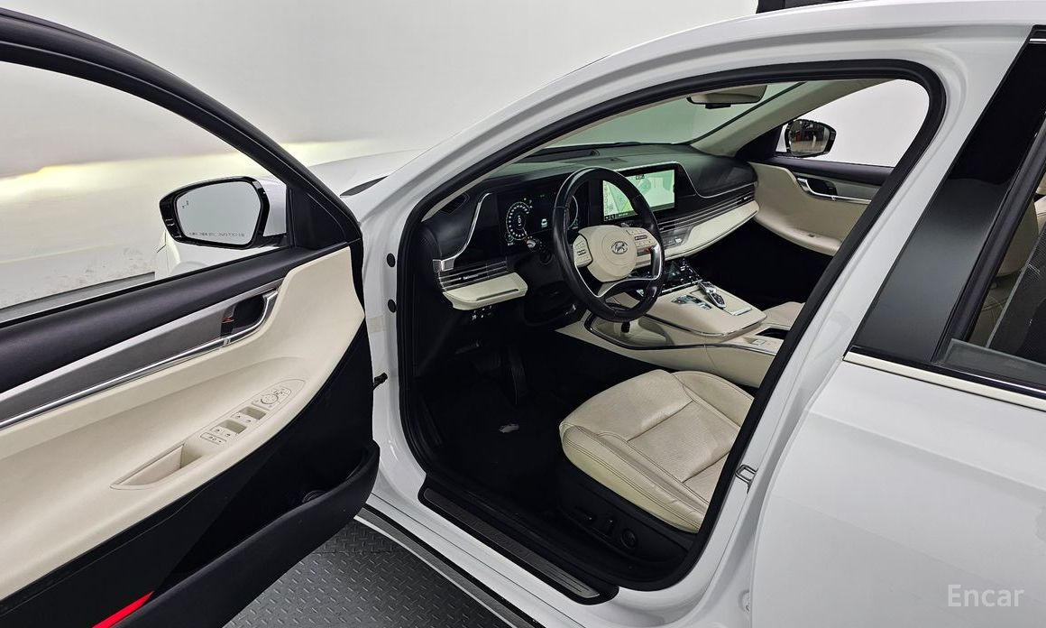 The New Grandeur IG HybridLe Blanc