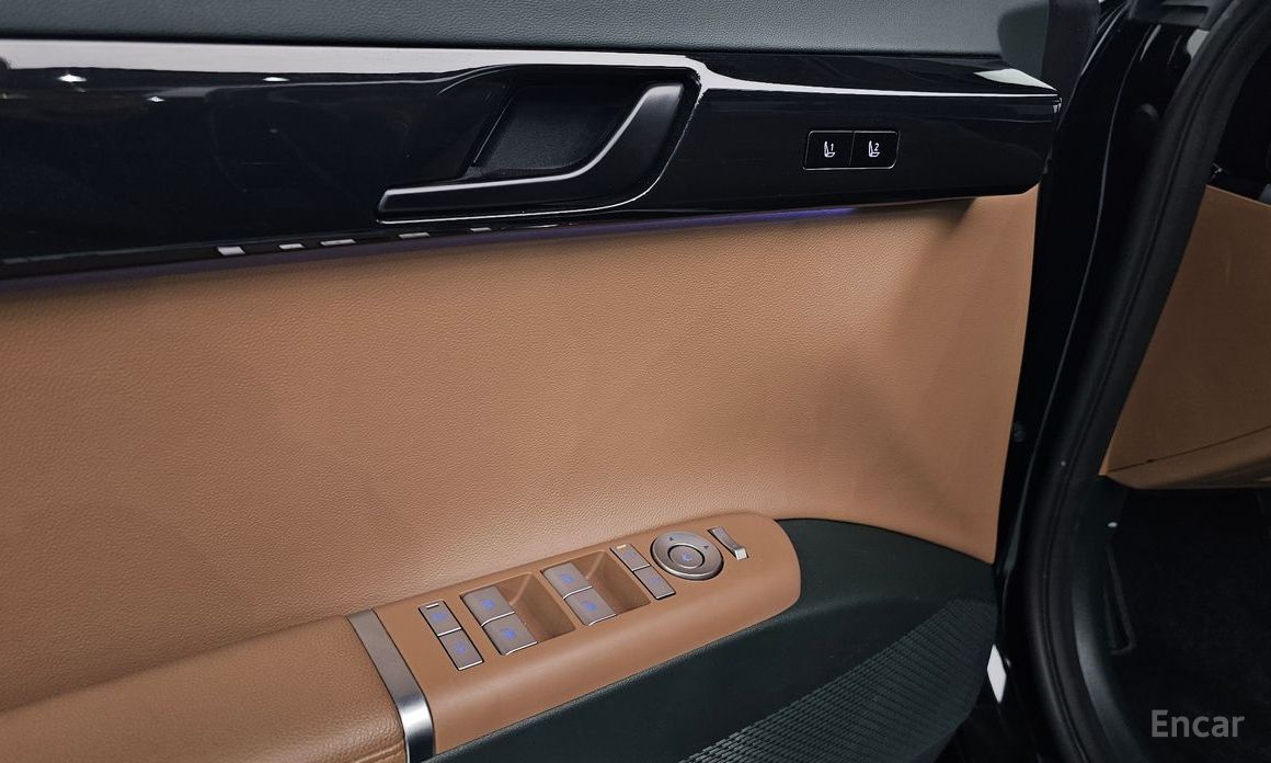 Grandeur Hybrid (GN7)Exclusive