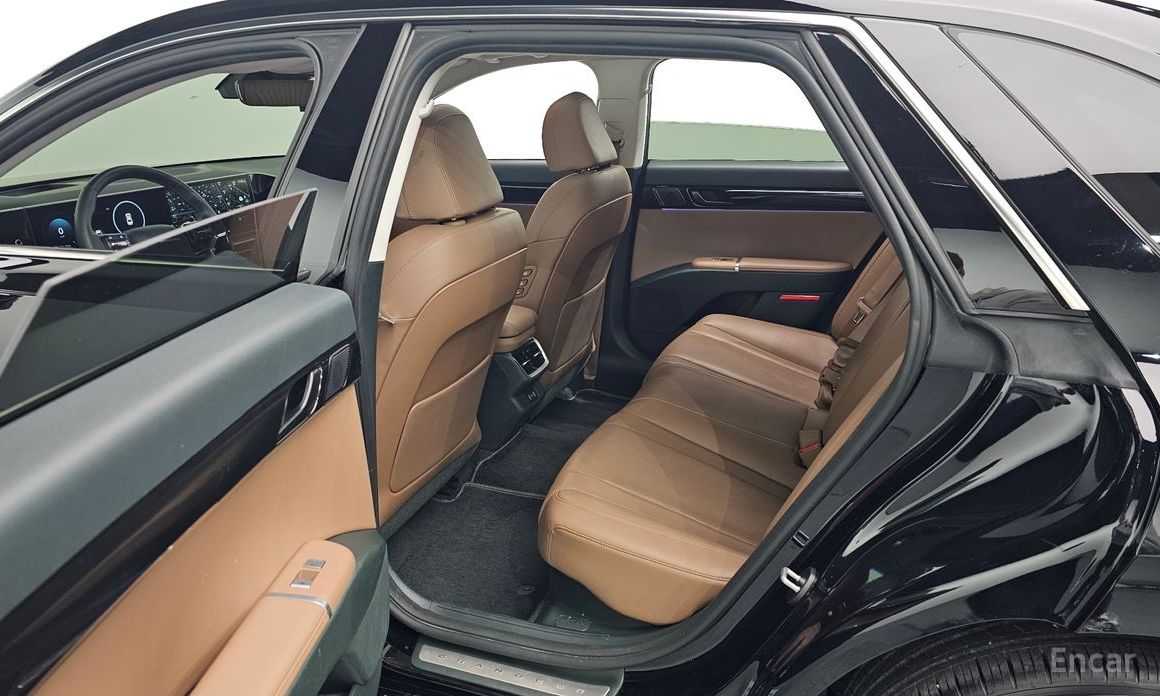 Grandeur Hybrid (GN7)Exclusive