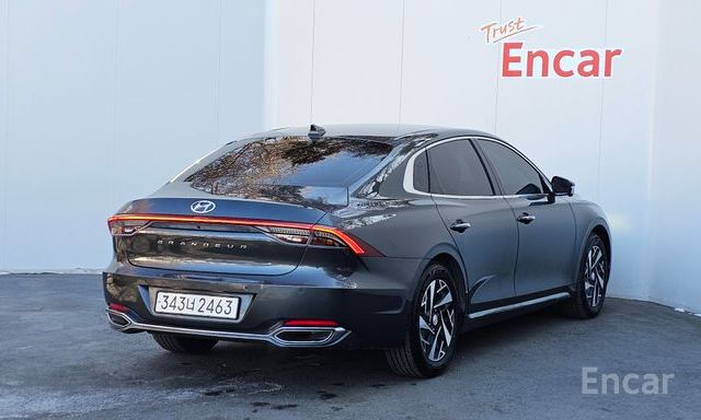 The New Grandeur IG HybridLe Blanc