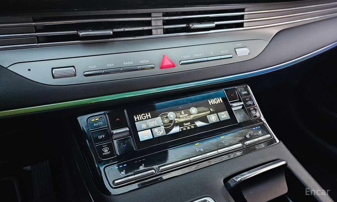 The New Grandeur IG HybridLe Blanc