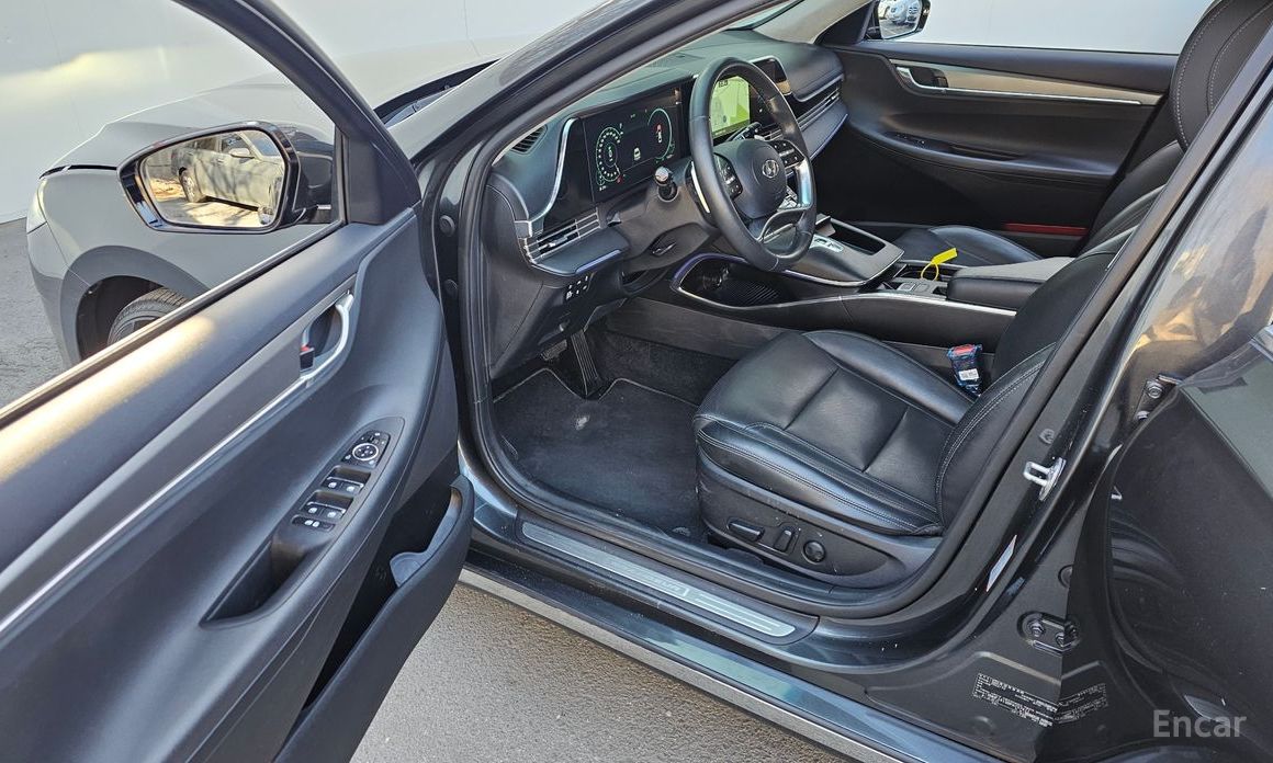 The New Grandeur IG HybridLe Blanc