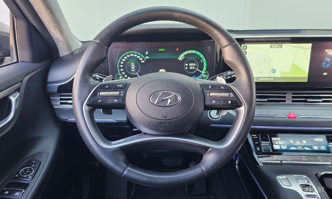 The New Grandeur IG HybridLe Blanc