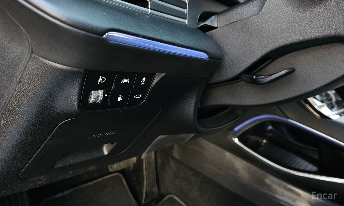 The New Grandeur IG HybridLe Blanc