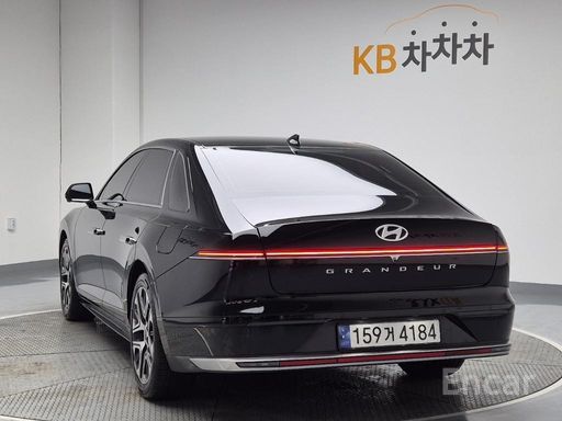 Grandeur Hybrid (GN7)Exclusive