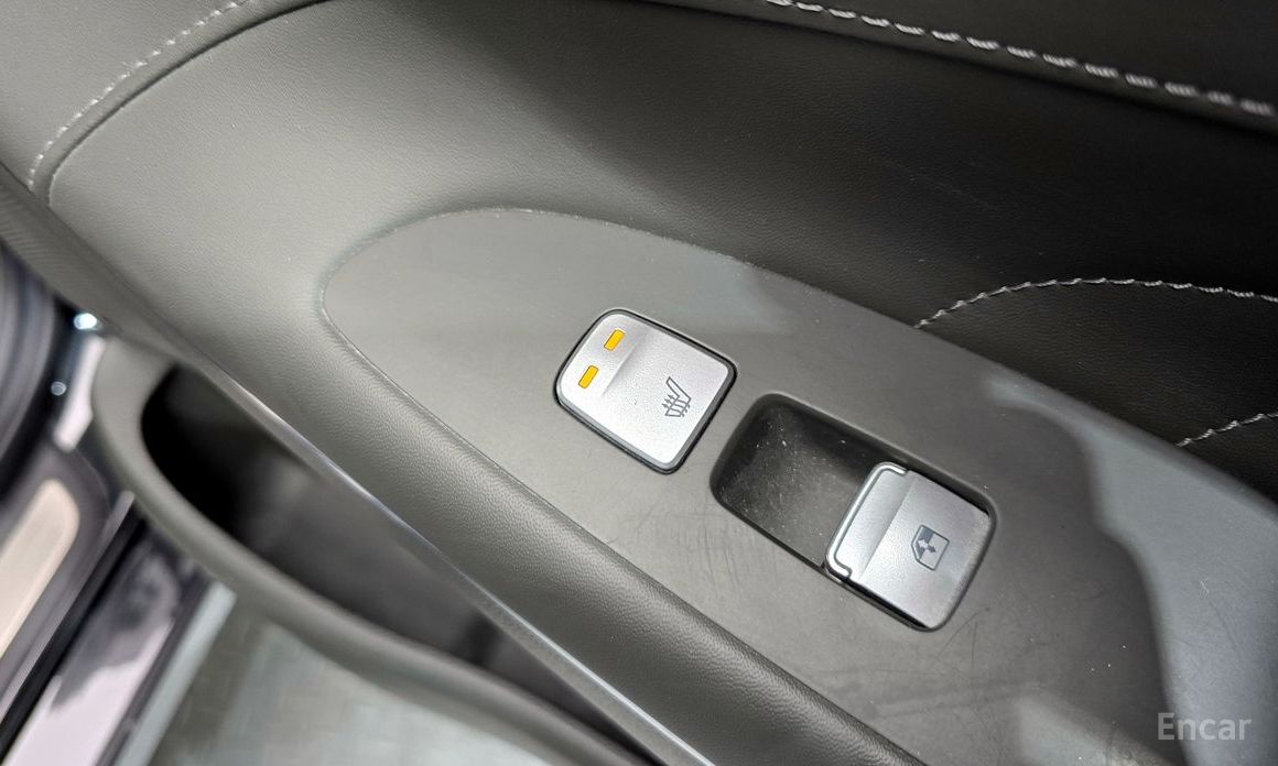 The New Grandeur IG HybridCalligraphy