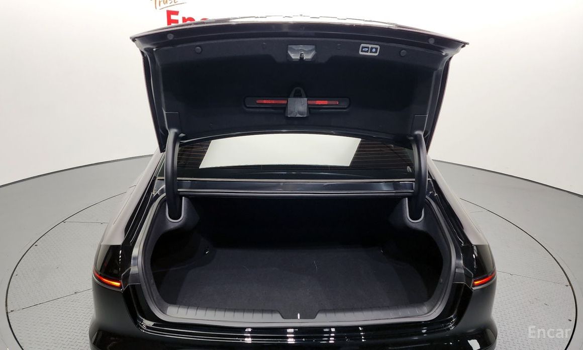 Grandeur Hybrid (GN7)Exclusive