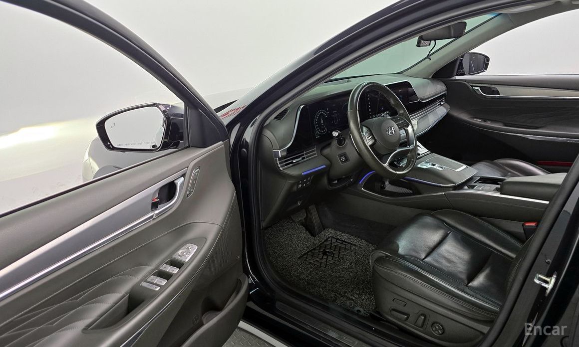 The New Grandeur IG HybridCalligraphy