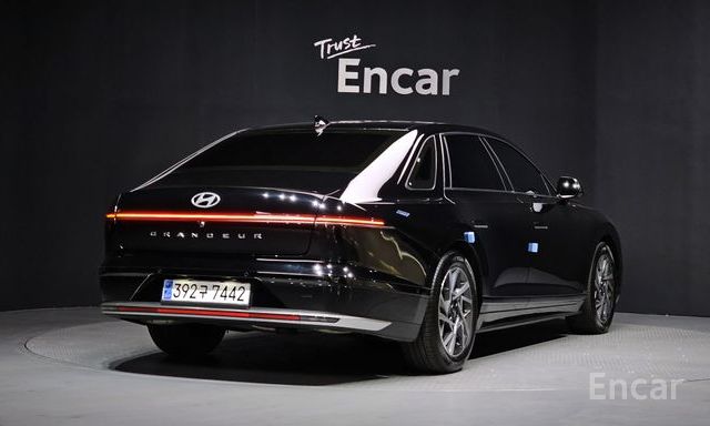 Grandeur Hybrid (GN7)Exclusive