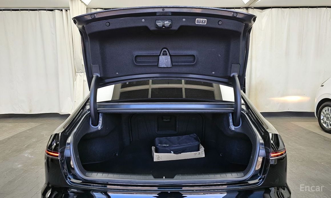 Grandeur Hybrid (GN7)Exclusive
