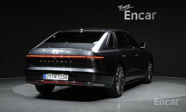 Grandeur Hybrid (GN7)Calligraphy