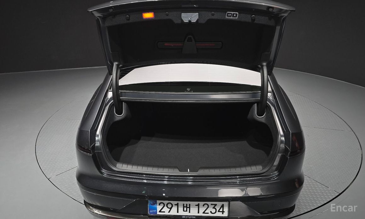 Grandeur Hybrid (GN7)Calligraphy