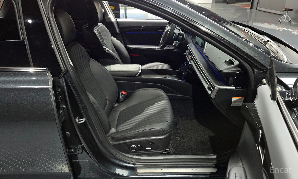 Grandeur Hybrid (GN7)Calligraphy