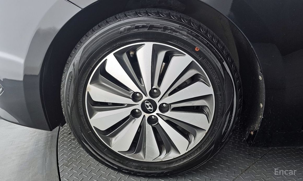 Grandeur HG HybridPremium
