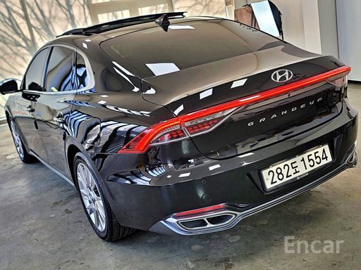 The New Grandeur IG HybridCalligraphy