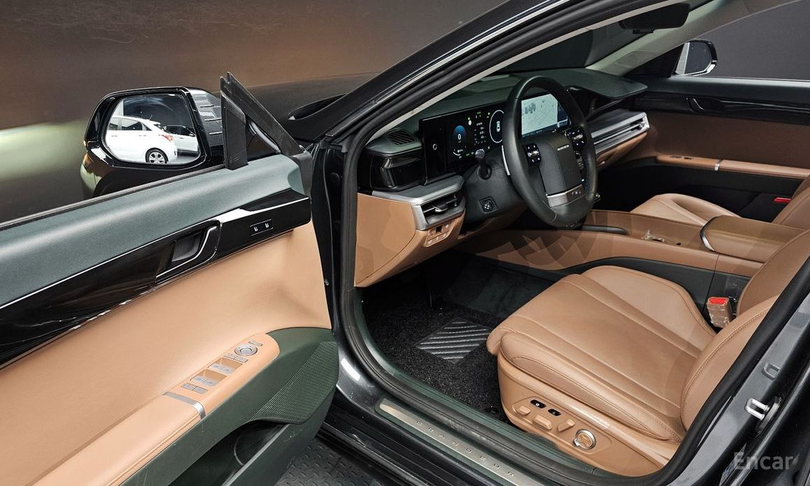 Grandeur Hybrid (GN7)Exclusive