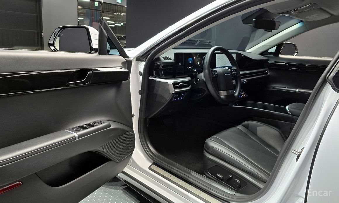Grandeur Hybrid (GN7)Premium