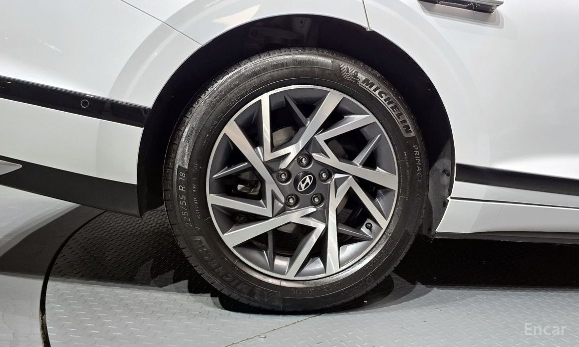 Grandeur Hybrid (GN7)Premium