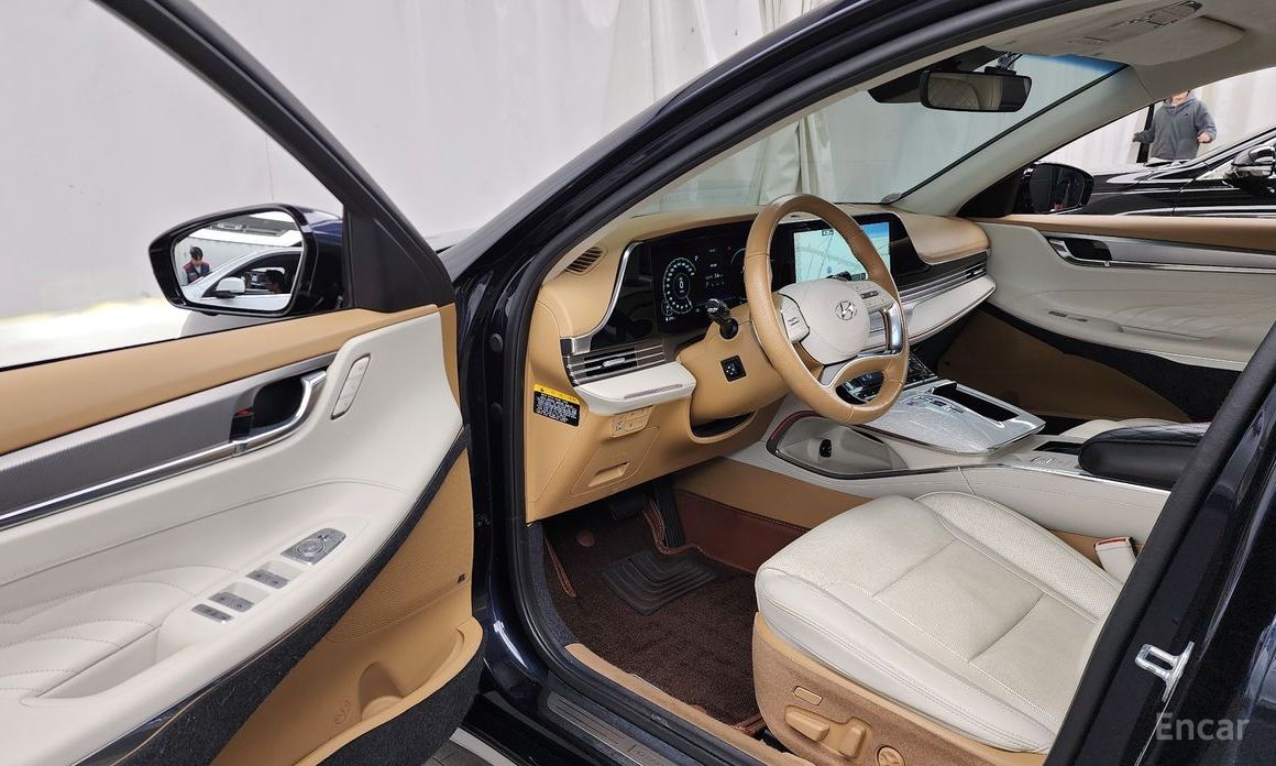 The New Grandeur IG HybridCalligraphy