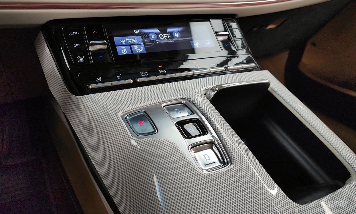 The New Grandeur IG HybridCalligraphy