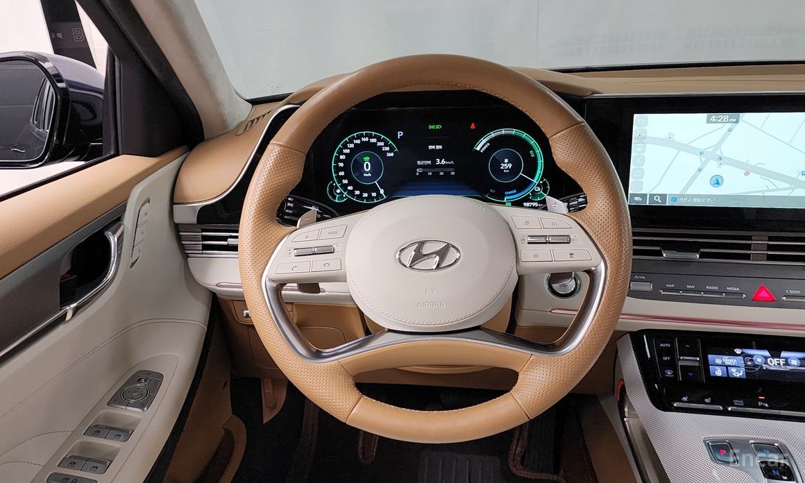 The New Grandeur IG HybridCalligraphy