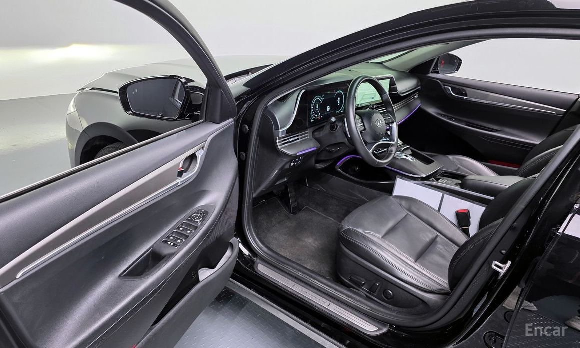 The New Grandeur IG HybridLe Blanc