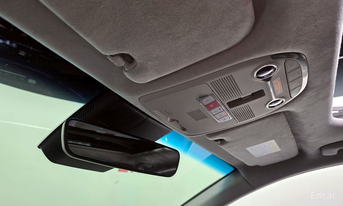 The New Grandeur IG HybridLe Blanc