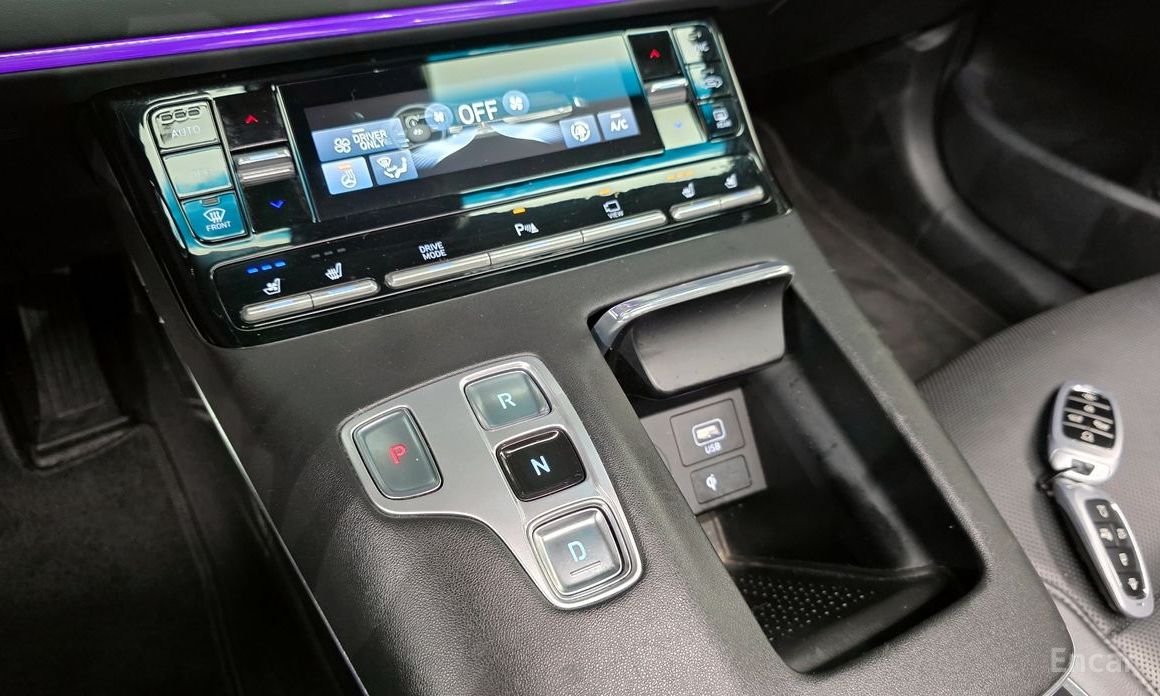 The New Grandeur IG HybridLe Blanc