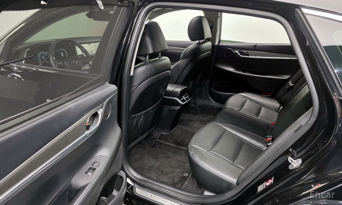 The New Grandeur IG HybridLe Blanc