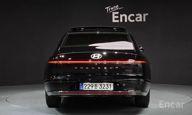 Grandeur Hybrid (GN7)Calligraphy