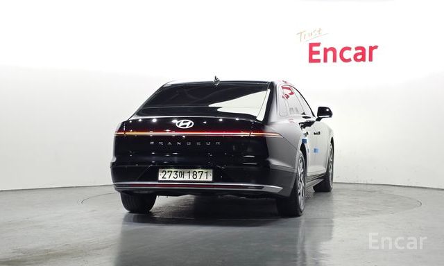 Grandeur Hybrid (GN7)Exclusive