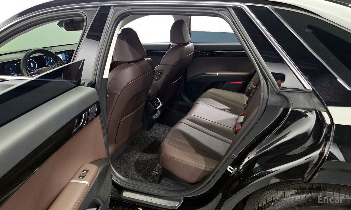 Grandeur Hybrid (GN7)Exclusive