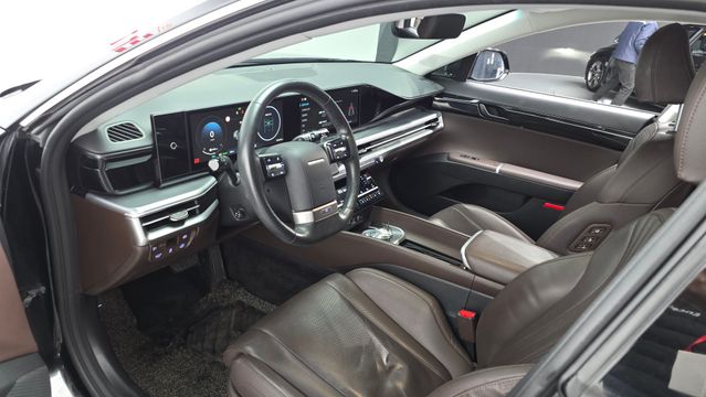 Grandeur Hybrid (GN7)Exclusive