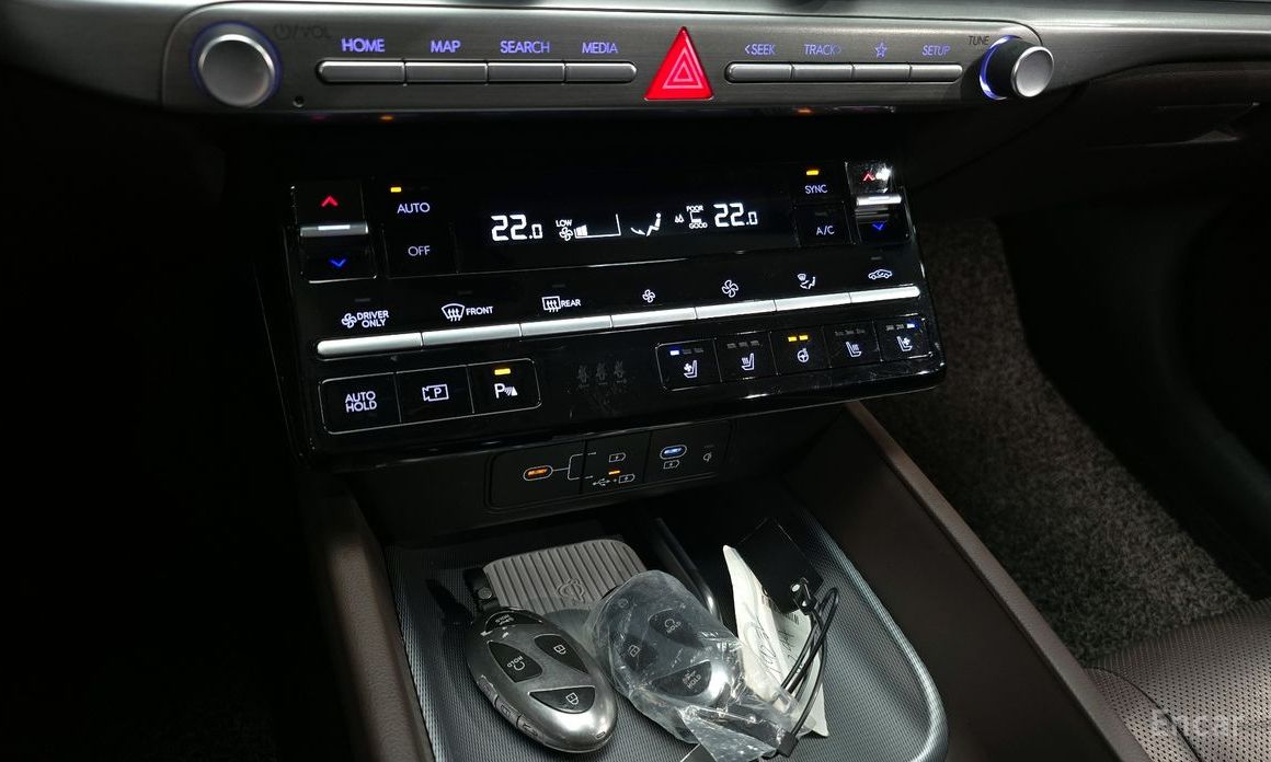 Grandeur Hybrid (GN7)Exclusive