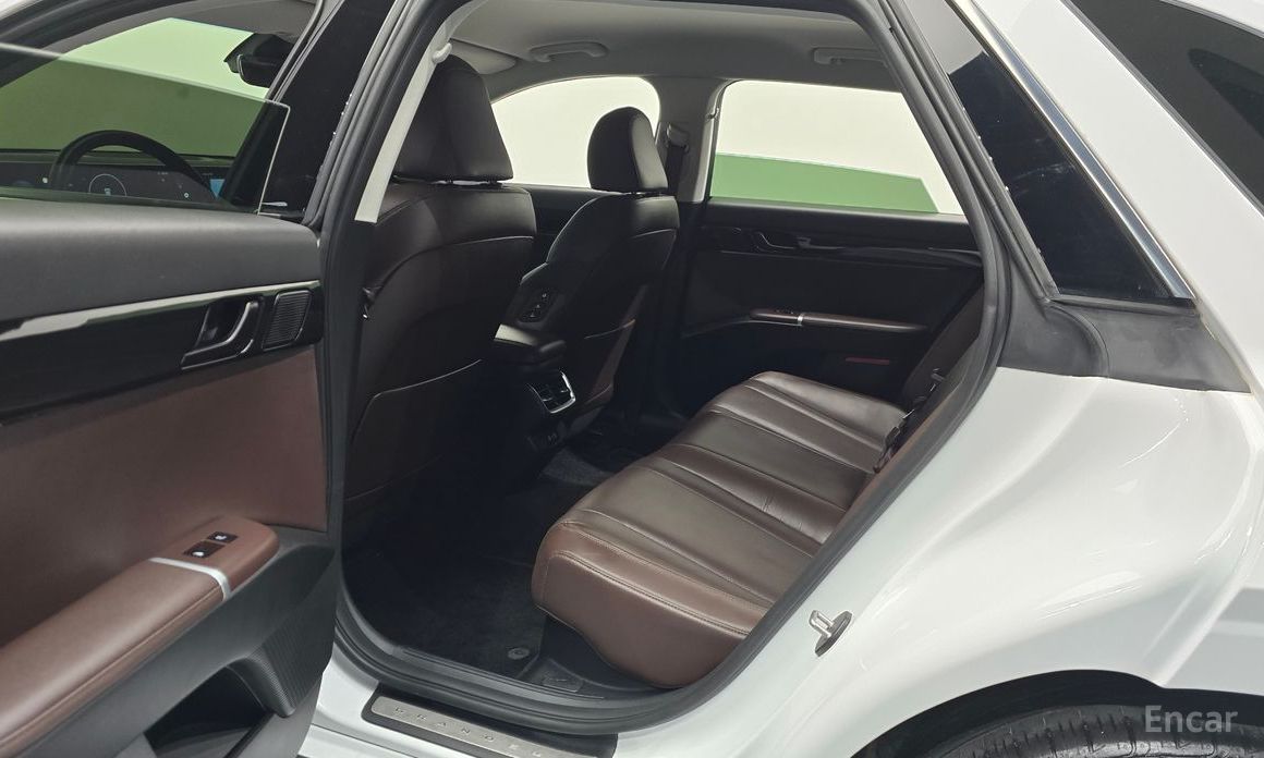Grandeur Hybrid (GN7)Exclusive