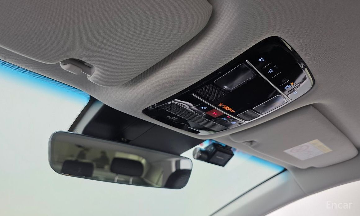 Grandeur Hybrid (GN7)Premium