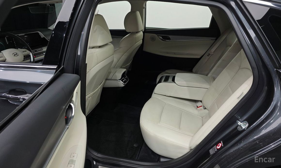 The New Grandeur IG HybridLe Blanc